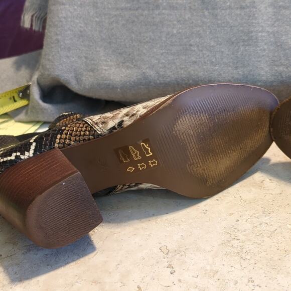 Madewell Style AA184 The Regan Boot in Snake Embossed Leather Women's Size 5.5 - Picture 9 of 13